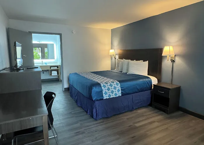 Hotel: Econo Lodge University